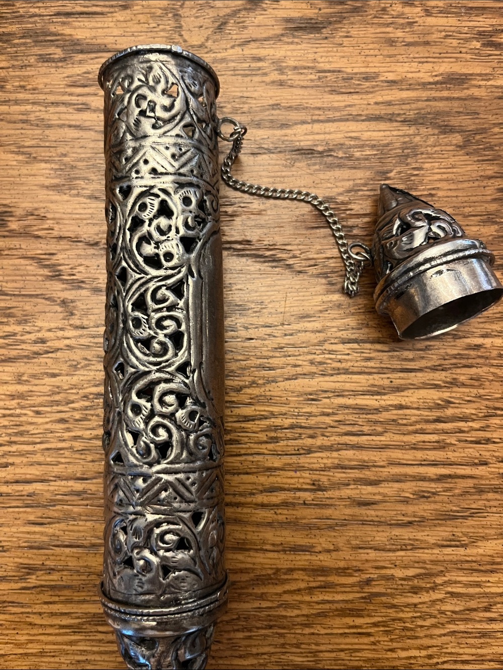 silver toned scroll case - Picture 2 of 5